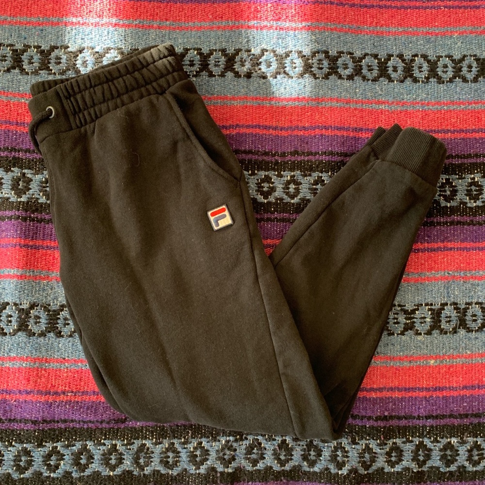 Black fila sweatpants